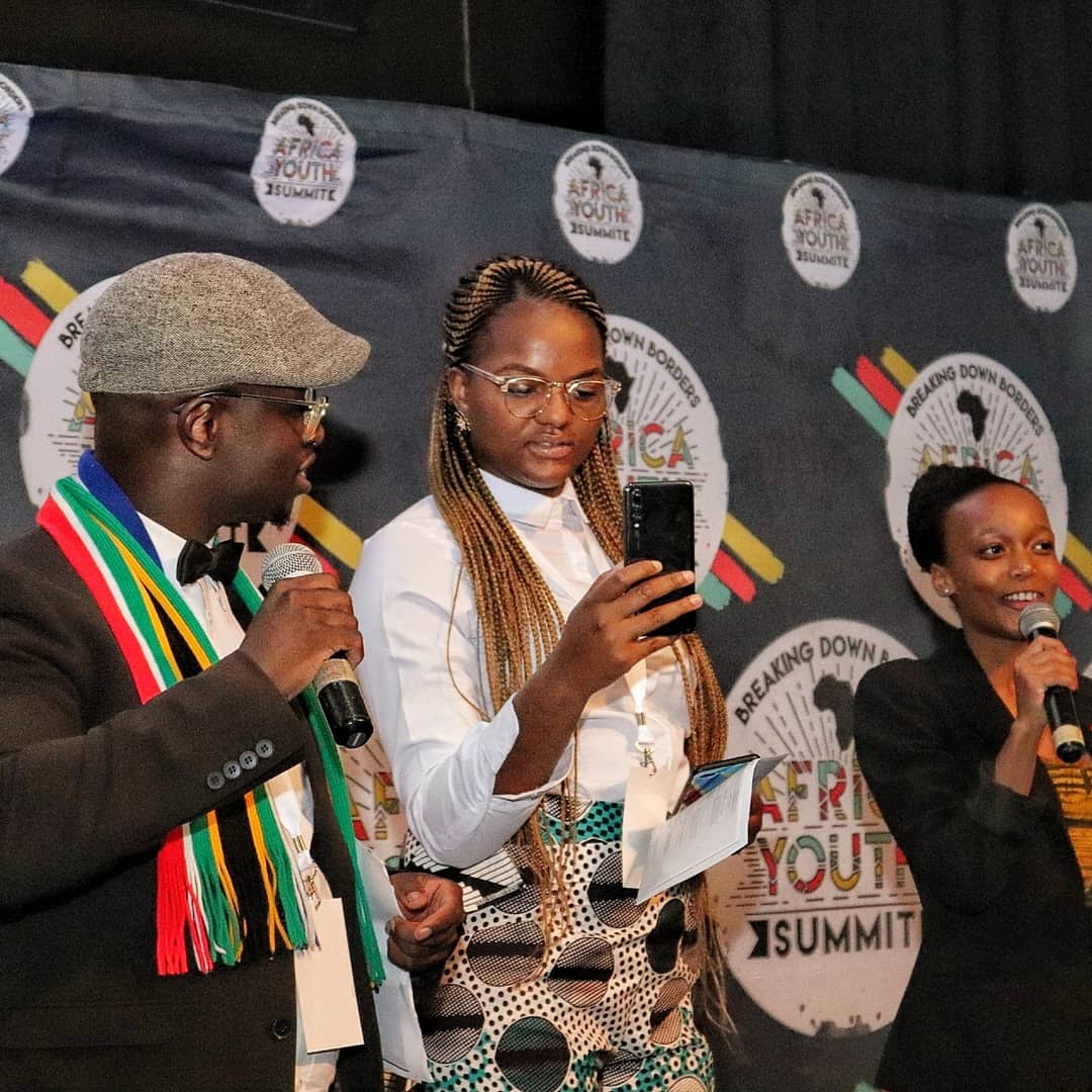 khanya_mkoto's tweet photo. Born for this ✨. Thank you @BDB_Africa Youth Summit team, for having me as your MC for your 3rd annual summit. It was truly an honour &amp; I am so hopeful for the power this conference possesses. Our stories, told our way, by the youth.  #breakingdownbordersafrica #bdbays2019 🌍 https://t.co/cST6V4OvAc