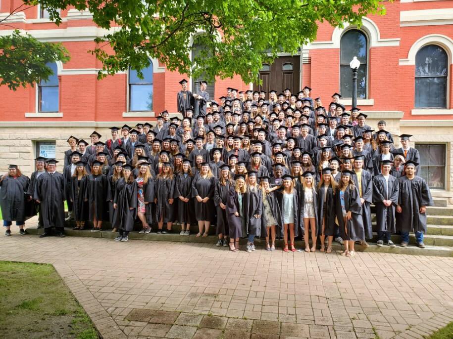 Great day for seniors, ⁦<a href="/CPSOrioles/">Charlotte Schools MI</a>⁩, and the Charlotte community as we had our farewell tour this morning, followed by lunch at ⁦⁦<a href="/eatoncountycsa/">Eaton County Museum</a>⁩ . Congrats to the class of 2019!