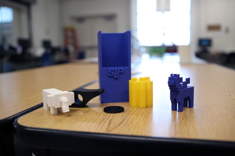 SLP_Schools's tweet photo. SLPHS students are becoming inventors, artists and creators as part of their learning in the new “How to Make Almost Anything” course. The class provides a hands-on introduction to the initial foundations of engineering and the SLP 3D Design Process. #SLPPantherProud https://t.co/aSsPAIl2Dd
