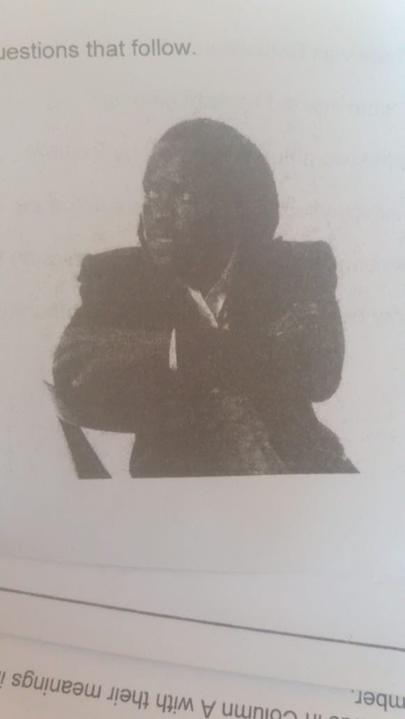 Betusile_Mcinga's tweet photo. Grade 9 class in Eastern Cape ,Creative arts question paper and then boom a question about me Yhini Thixo 😭😭 https://t.co/cnACW1veye