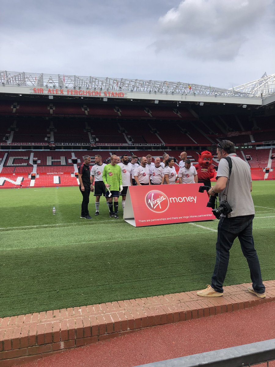KaylKayl's tweet photo. Great day at Old Trafford watching @TweetPinch #PlayonthePitch @VirginMoneyInt https://t.co/3vACd7Oywa