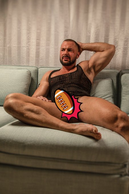 Full pic on my https://t.co/xO83JVs4ss
#sexy #gay #dick #pornpicture #hotgay #bearded https://t.co/H