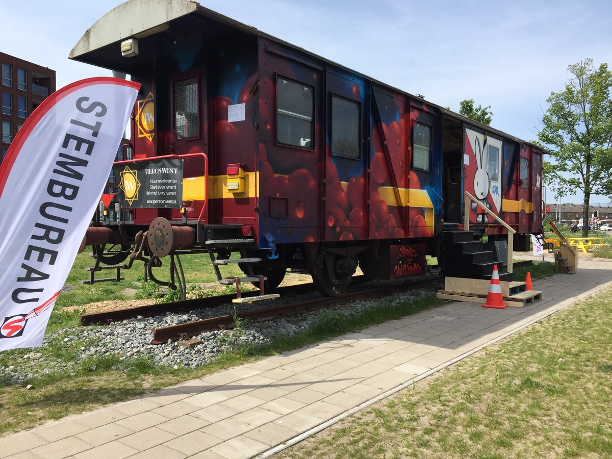 Leukste stembureau van Utrecht! #Lombok #stemmen