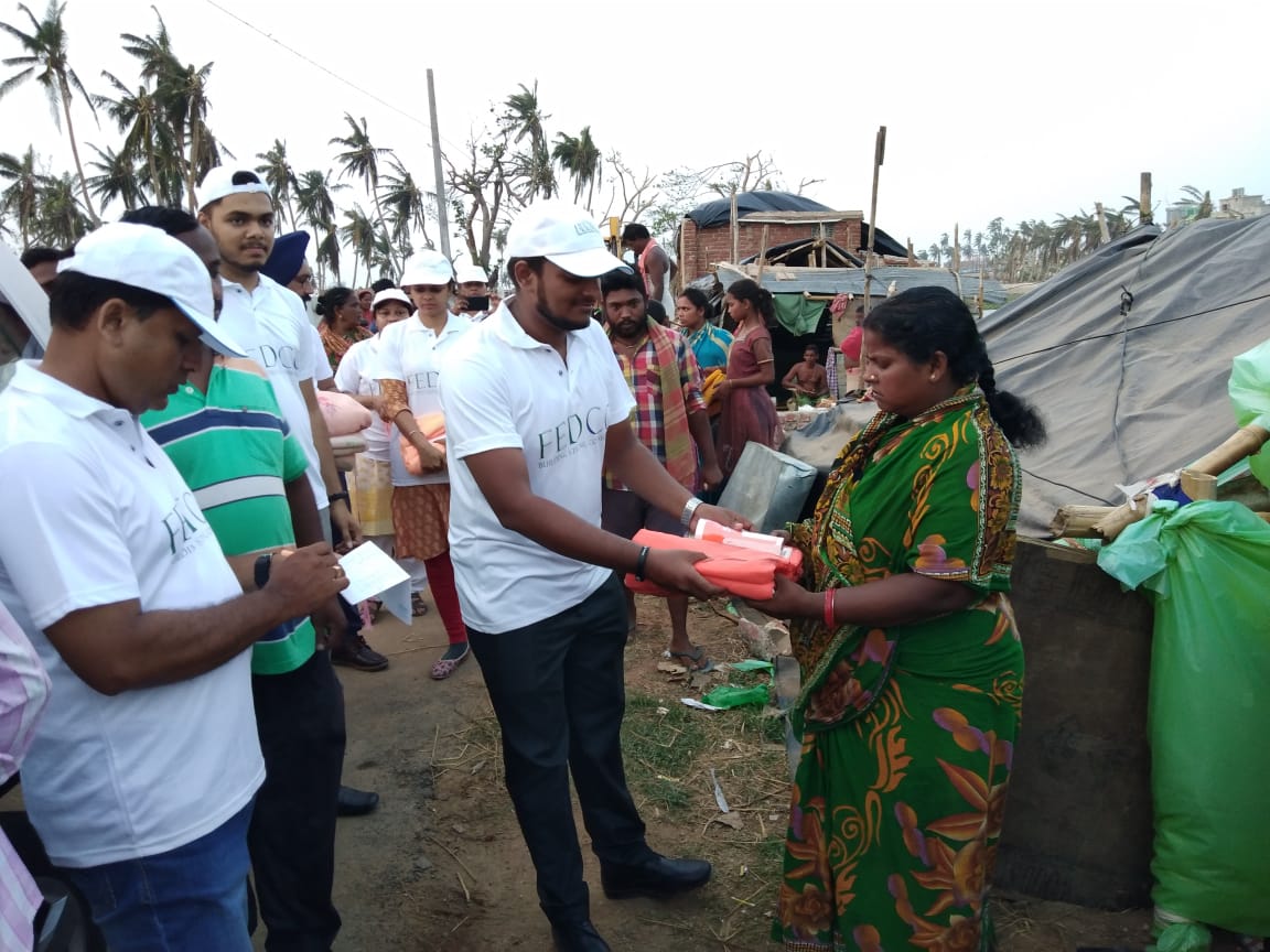 FEDCO_ENERGY's tweet photo. FEDCO SEVA team continues the initiative of helping FANI AFFECTED HOMES. Solar lights & mosquito nets were distributed in Puri District.#RebuildPuri #CycloneFani @SRC_Odisha @Puri_Official @CMO_Odisha @balwantskalewa7 https://t.co/XRkM3xXjnX