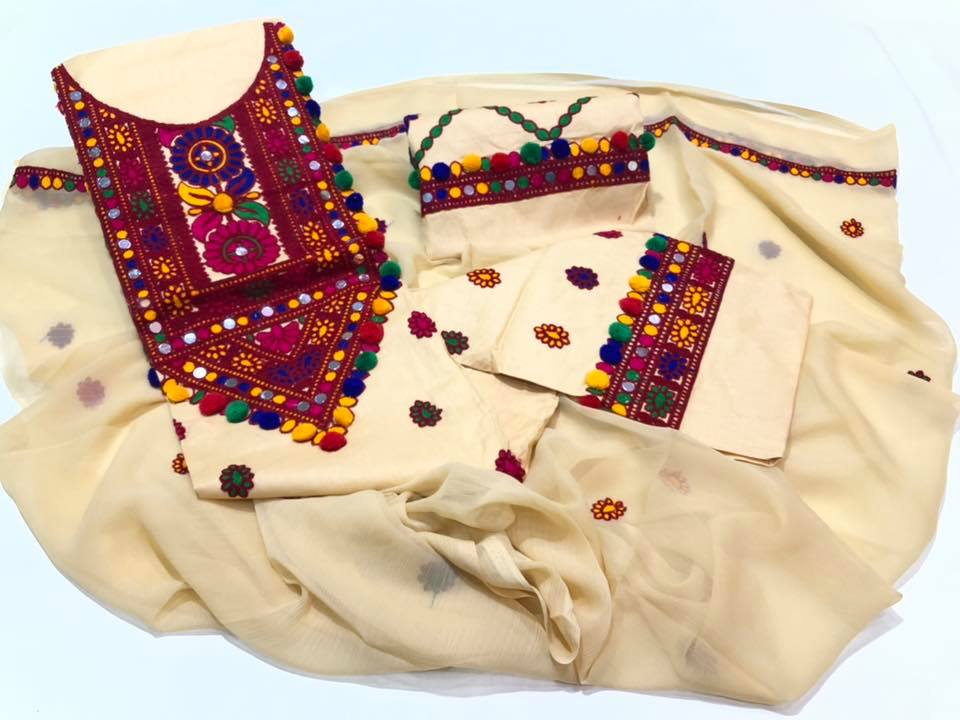 M_talha09's tweet photo. Lwn fabric 3 pc suits with chiifon dupta plz order inbox or whatsapp 0334600403 #IndianElections2019 #Afghanistan #ElectionResults2019 #fashion #Trending #lessprice #OnlineMarketing #tiktok https://t.co/Ec3wPiBOZU