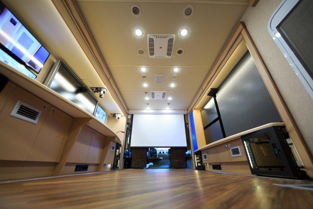 Today we're in San Antonio, Texas! Request the Mobile Technology Showroom to your location and invite your clients to experience, interact and learn about the top technologies first hand... ow.ly/o1p850ufokw
...
#AVnews #AVtweeps #proAV #SanAntonio #Texas