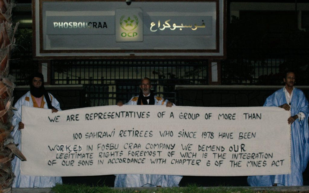1978Ocp's tweet photo. أول تدوينة للمجموعة وهي عبارة عن الاعلان عن  إنطلاق مرحلة جديدة في مواجهة المتقاعدين الصحراويين للغطرسة و العنصرية و التمييز الذي تنهجه OCP ضدنا وضد مطالبنا كاملة .
نتمنى منكم متابعة التدوينة القادمة للإطلاع على المستجدات التي حققتها المجموعة خلال الأيام القليلة الماضية. https://t.co/FIq88aPp2G