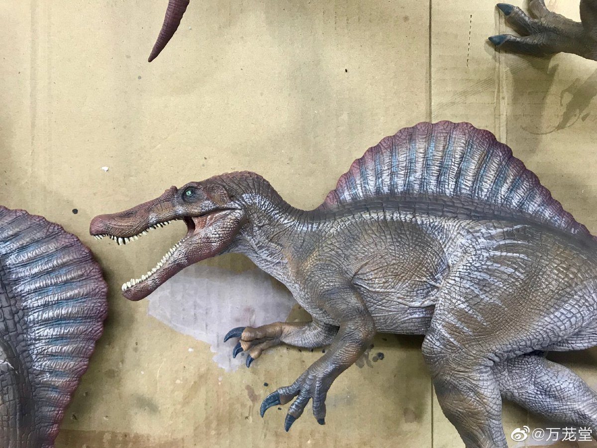 W-Dragonのスピノサウルス完成品の報告が来ました! もちろんこれも1/35