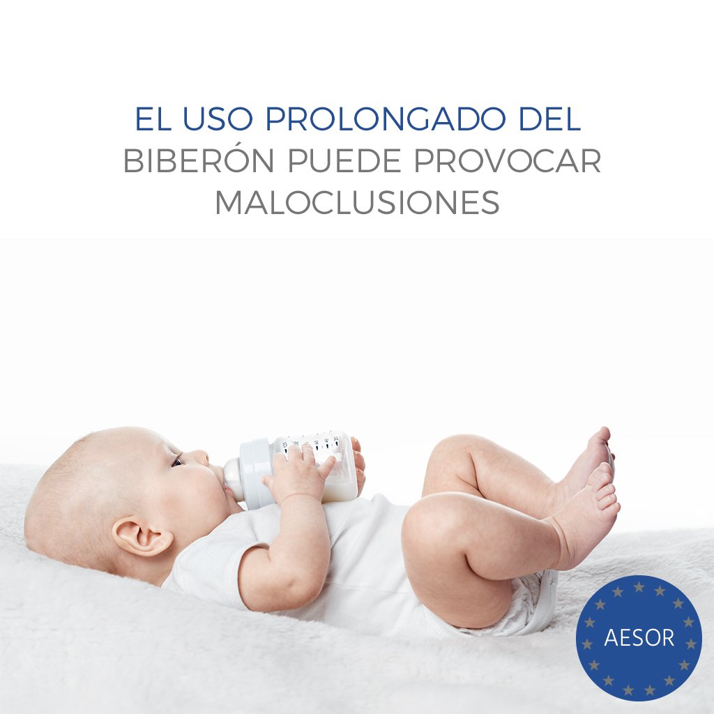 AESORoficial's tweet photo. El uso del biberón en bebés y niños muy pequeños es algo normal y ayuda a cubrir sus necesidades nutritivas y a su desarrollo, pero, si este hábito se mantiene, puede llegar a afectar al desarrollo de la oclusión dentaria. https://t.co/TD42YvVQoB
