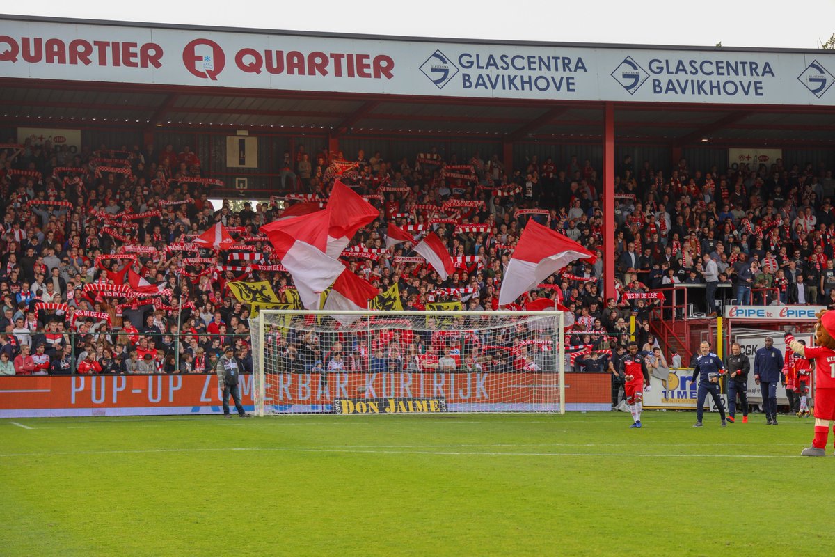 StijnProvoost's tweet photo. Na 3,5 maanden bij @kvkofficieel de finale van PO2 mogen meemaken. Gestreden en verloren, that's football guys.

Op naar 2019-2020 waarin we samen met het team zowel op als naast het veld het beste van onszelf willen geven, inch by inch.

The best is yet to come! #19isvanons https://t.co/m26pGgV0pN
