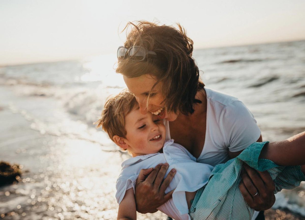 There is nothing quite like being there when they get home from school or camp. 

#flexiblework #remotework #WorkBoldly #dontbetiedtoadesk