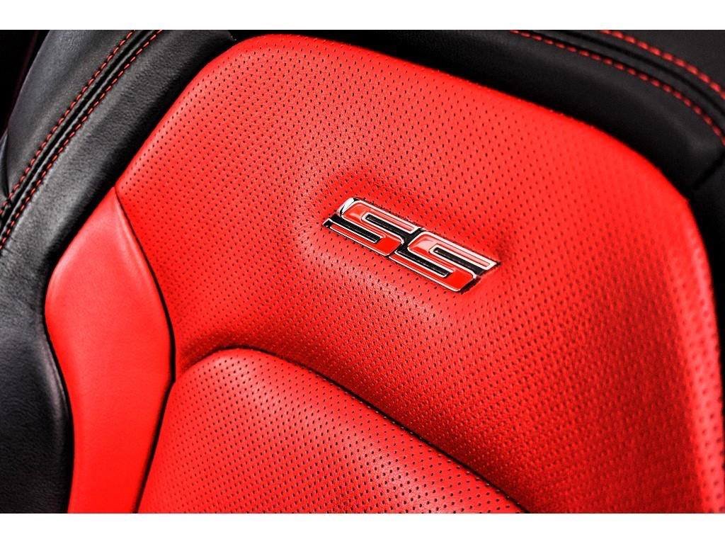 FrontierAuto's tweet image. Check out the red interior on this incredible 2016 #ChevroletCamaro 2SS with LESS THAN 20,000 miles! 🔥
Upgrade your ride today: bit.ly/2EnDRGU