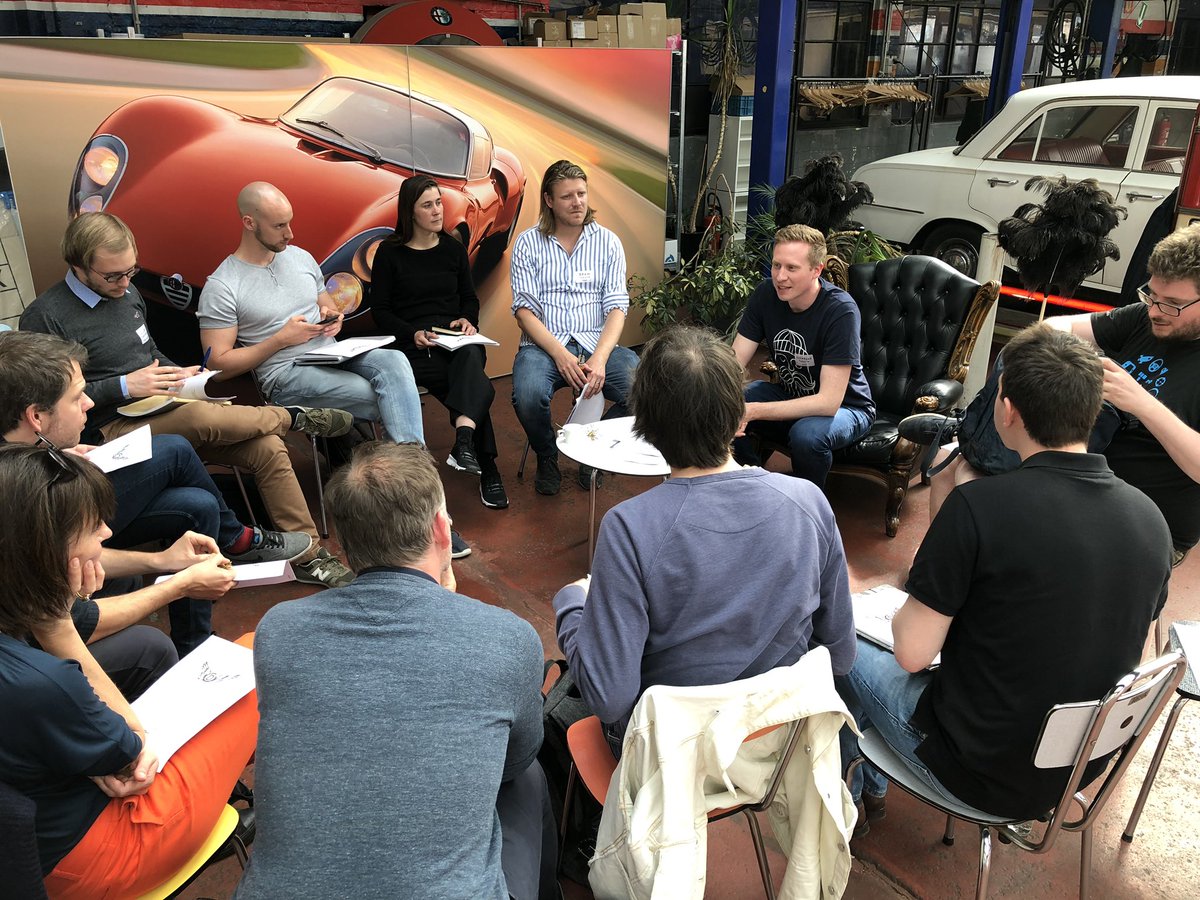 FLEGAvzw's tweet photo. #ExpertDay third and final sofa 🛋 session by @DayOneMPM marketing and #PR agency with many clients in #videogames industry https://t.co/6ZEnAWak3A