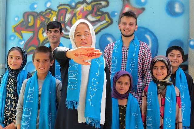 UNDP's tweet photo. New #UNDPFrontlines report reveals although youth are joining violent extremist groups more than any other age group, majority don't fall prey to recruiters or participate in violence. Report 🔎successful youth-led #EndExtremism movements to #BuildPeace.
https://t.co/DX7d7SfKfH https://t.co/Cwocc1PUTA