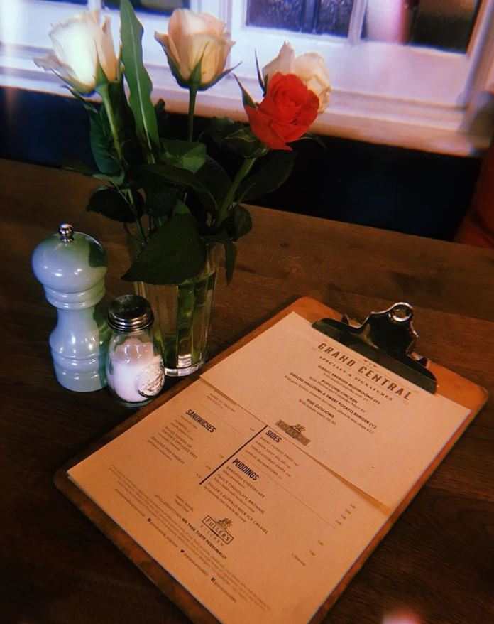 Thinking about where to grab some food? Come &amp; see what's new on our spring/summer menu!! It's full of tasty delights 🍺🥗

#fullers #fullerskitchen #fullerskitchens #BeProudOfIt #WeTakeTastePersonally #brighton #restaurantsofbrighton
<a href="/FullersKitchen/">Fuller's Kitchen</a>