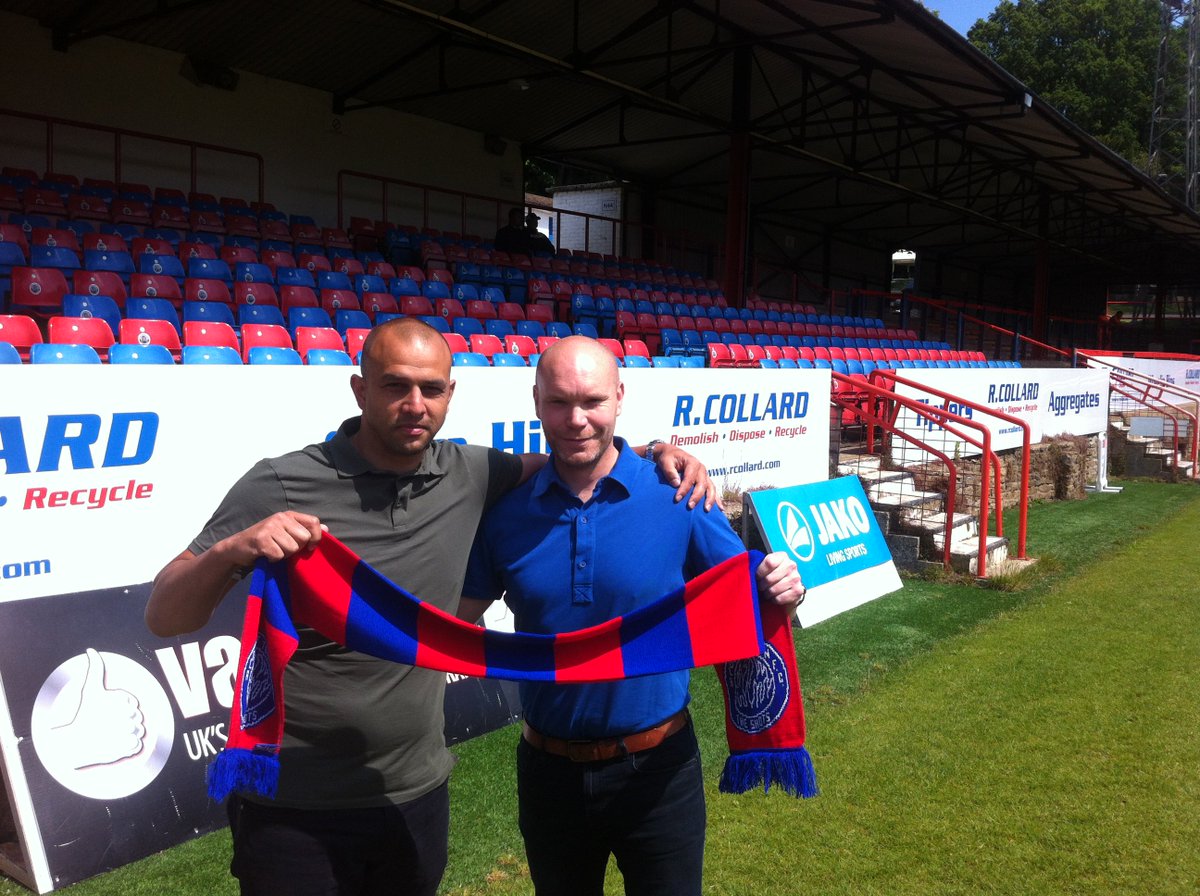 OfficialShots's tweet photo. We're delighted to announce that @AnwarU01 has joined the club as Assistant Manager to @Danny_Searle - https://t.co/BRBjGNVEaX #WelcomeAnwar 🔴🔵🔴 https://t.co/mnAnflxbUX