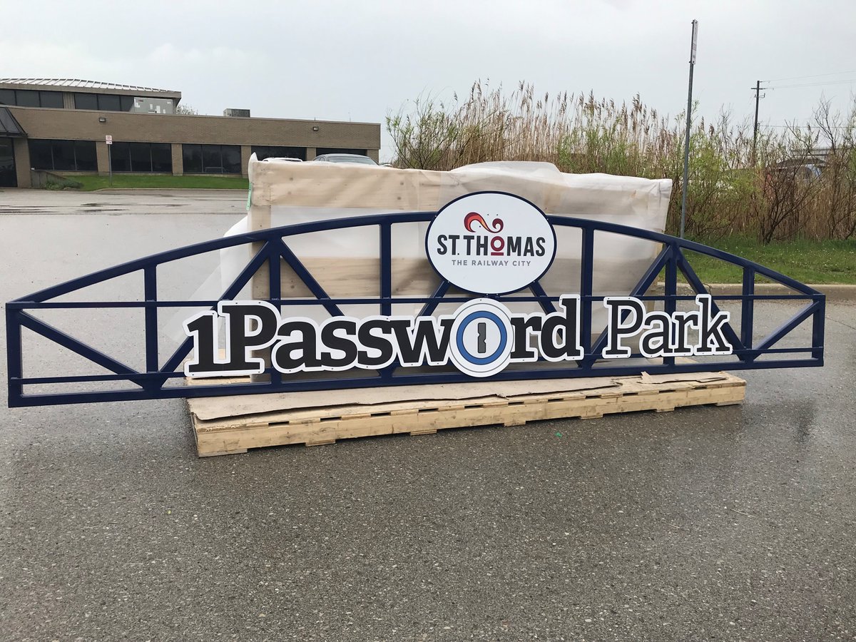 OESscoreboards's tweet photo. Look what's headed to @cityofstthomas this morning! Scoring #firstdown to #finaltouchdown at @1Password Park this summer.
@TourRailwayCity @StThomasEDC @timesjournal #OESteam #morethanscoreboards #stthomasproud #community #football #Ontario https://t.co/WM06EbQfGM