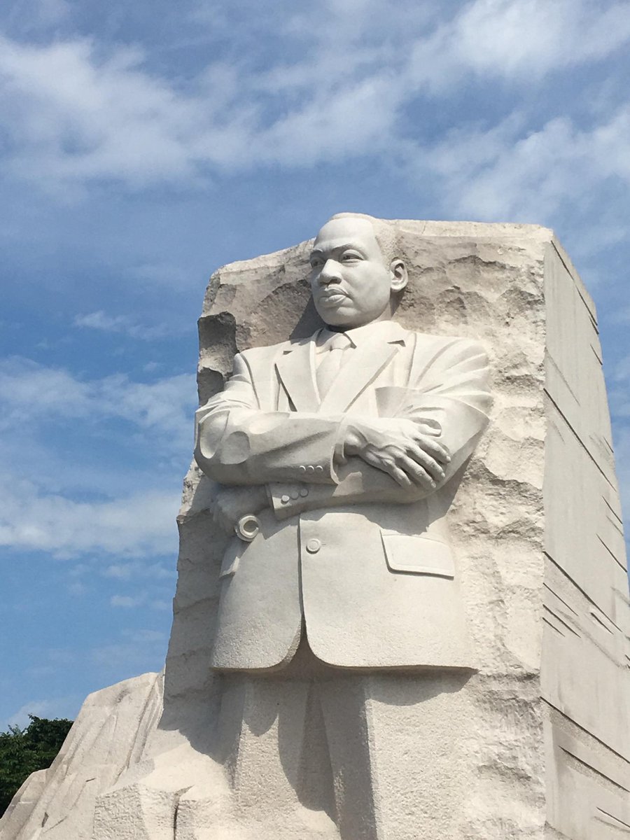 DohertyScience's tweet image. Such a beautiful monument. It was a fitting last stop on our trip. #fmsdc2019