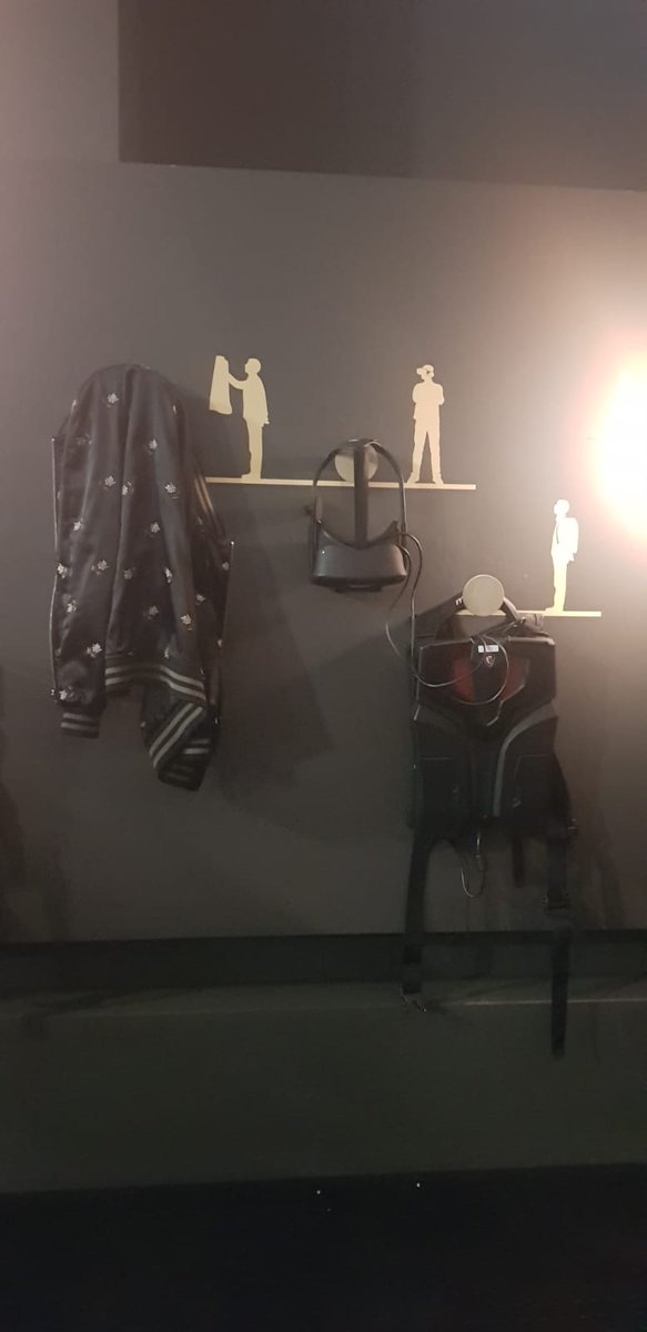 emissiveVR's tweet photo. New room and setup for #scanpyramidsVR @Citedelarchi The opening to the public will carry on in July. 😊
#makingvirtualreal #VR #virtualreality #culturalimmersion #immersiveexperience #vrexperience #culture #kheops #pyramids #scanpyramids #scanpyramidsVR #frenchtech https://t.co/TZ97nzdTWo