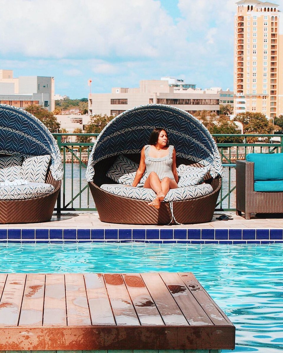 MarrWaterStreet's tweet photo. Enjoy some much-needed 'me-time' poolside. @worldmeetsgurl https://t.co/fC7MDDCqXI