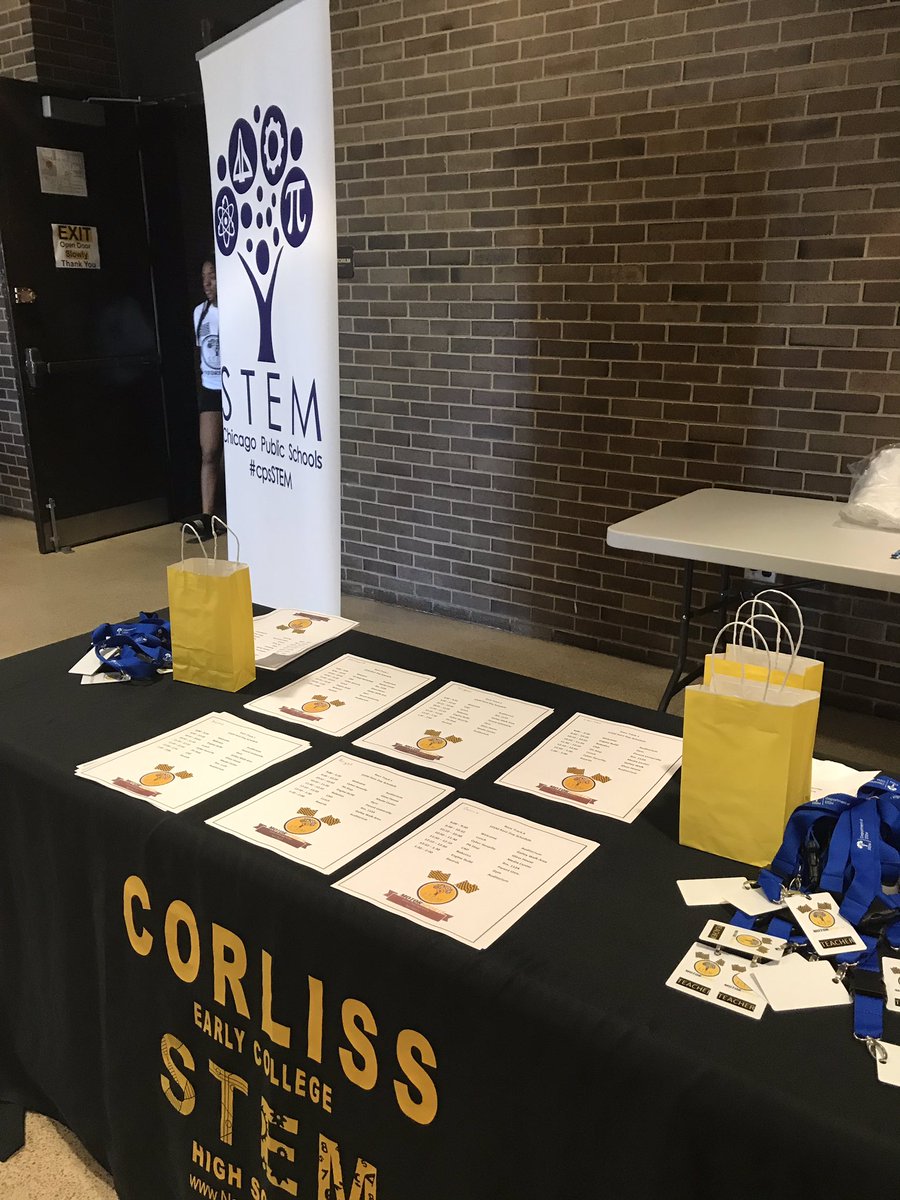 JessicaMahon314's tweet image. Who is excited to be at Motorsports Day at Corliss today with our amazing @ChiPubSchools STEM students?!  Principal Muhammad is! #cpsSTEM #TheBestAreWithCPS