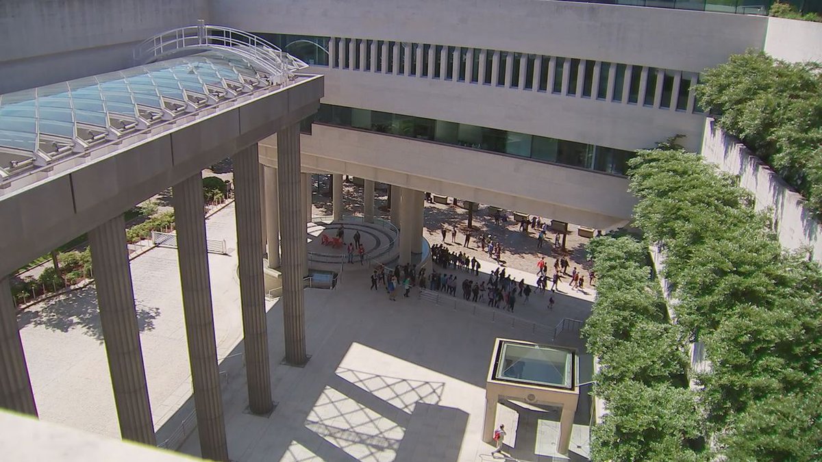 fox5dc's tweet image. Inside the Canadian Embassy with FOX 5 fox5dc.com/good-day/insid… @AmbMacNaughton #EmbassyRow #GoodDayDC