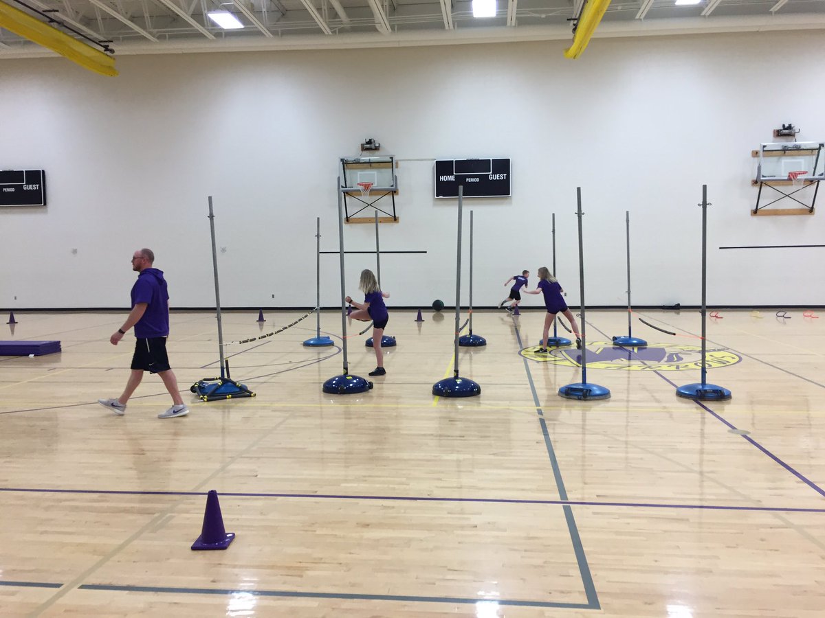 MrJohnson605's tweet photo. @WMSarrows PE staff is holding their inaugural #ArrowDash 2019. Keeping students engaged until the last bell! @catracy7 @empaulson3 @MarkanichPhysEd @crohde39 https://t.co/Xf695yg0ZR