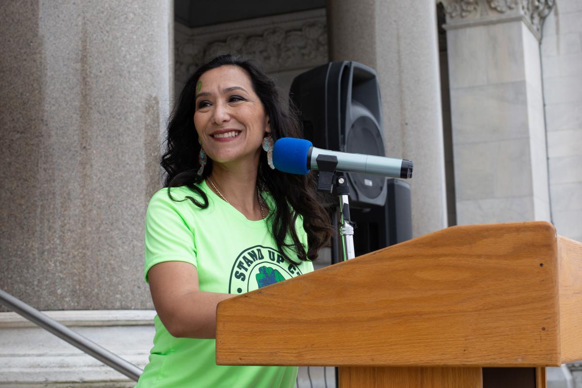 efficiencyforal's tweet image. wnpr.org/post/leticia-c…⚡️🌎✊
I try to help people understand that energy efficiency is like your mother. It’s working all the time and no one is ever thinking about it. It’s the workhorse that’s unseen and doesn’t ask for your appreciation. It just continues to always deliver.