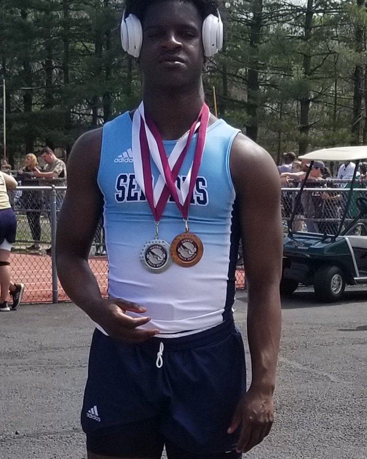 WayneChisolm's tweet image. Had good results at the meet