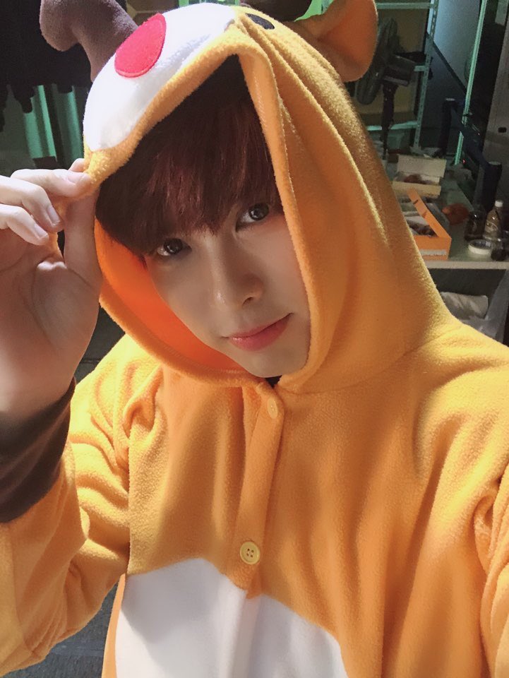 snuperdoing's tweet photo. happy bday to our wonderful leader, taewoong!! thank you so much for taking care of snuper through the years. snuper would not be the group that it is if it weren’t for you!! we love you  and hope you have the best bday ever bub!! 💖🎉🍰

🐢 #HappyTaewoongDay #태웅아생일축하해 🐢 https://t.co/HbDlShbu3Q
