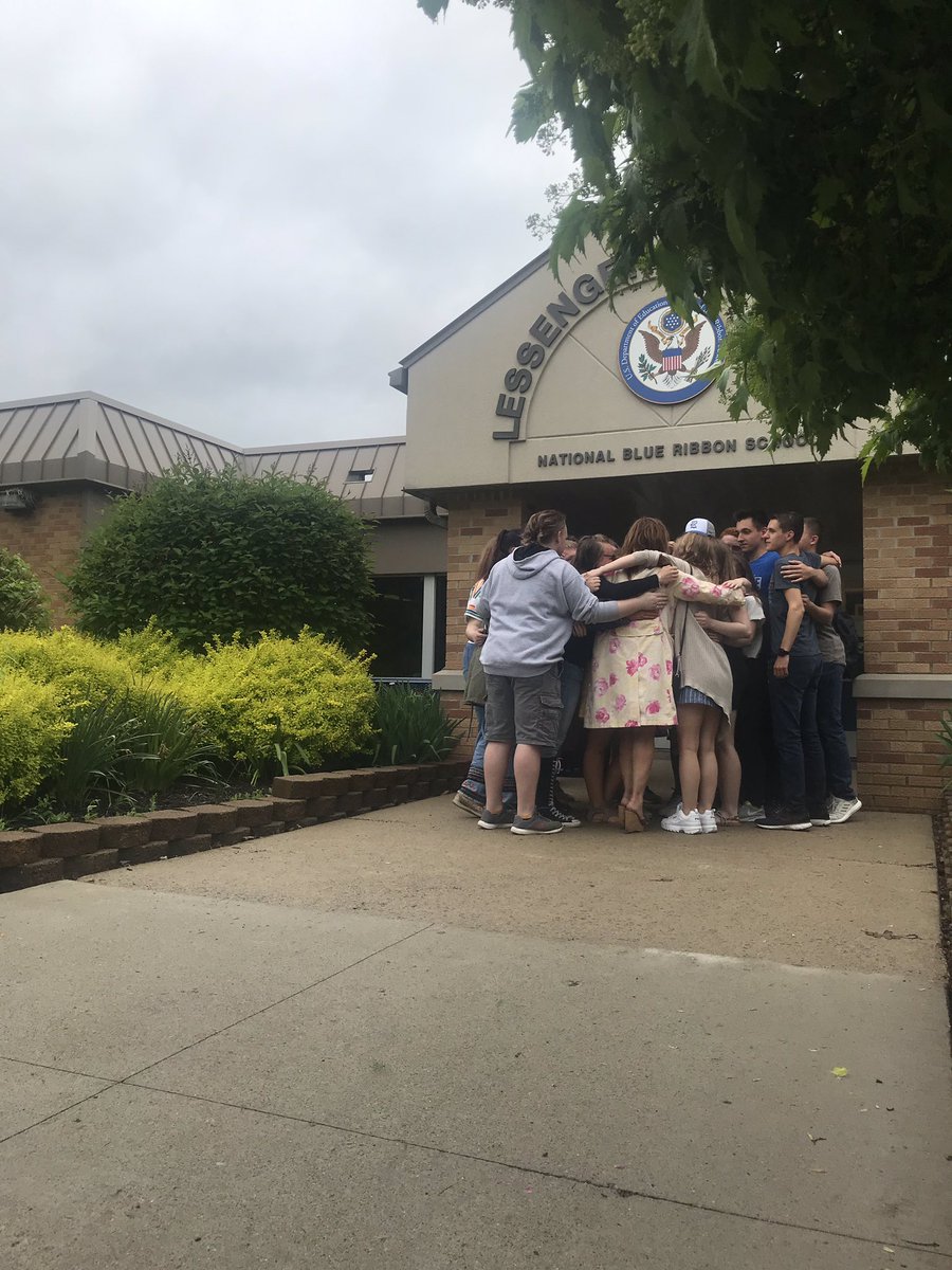 MrsSosin's tweet photo. A proud and emotional moment as our seniors return to Lessenger for one last walk down our halls before graduation! Congratulations, Seniors!! #Wearelamphere @roadrunnersrule @LamphereSchools @LamphereCurric @LamphereHS https://t.co/r8EUvPg29h