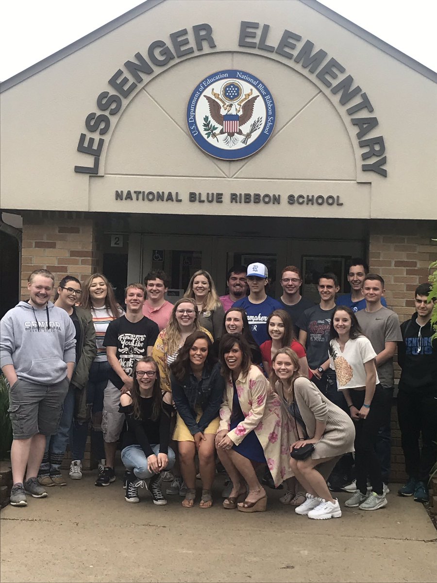 MrsSosin's tweet photo. A proud and emotional moment as our seniors return to Lessenger for one last walk down our halls before graduation! Congratulations, Seniors!! #Wearelamphere @roadrunnersrule @LamphereSchools @LamphereCurric @LamphereHS https://t.co/r8EUvPg29h
