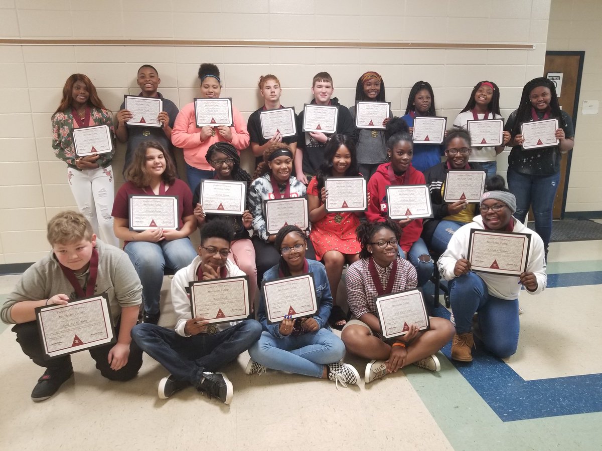 GMHSPats's tweet photo. A few pictures from the GMS Academic Awards Ceremony held on Tuesday, May 21st. Check out our website and Facebook page for more pictures! https://t.co/KJaupqHDnu