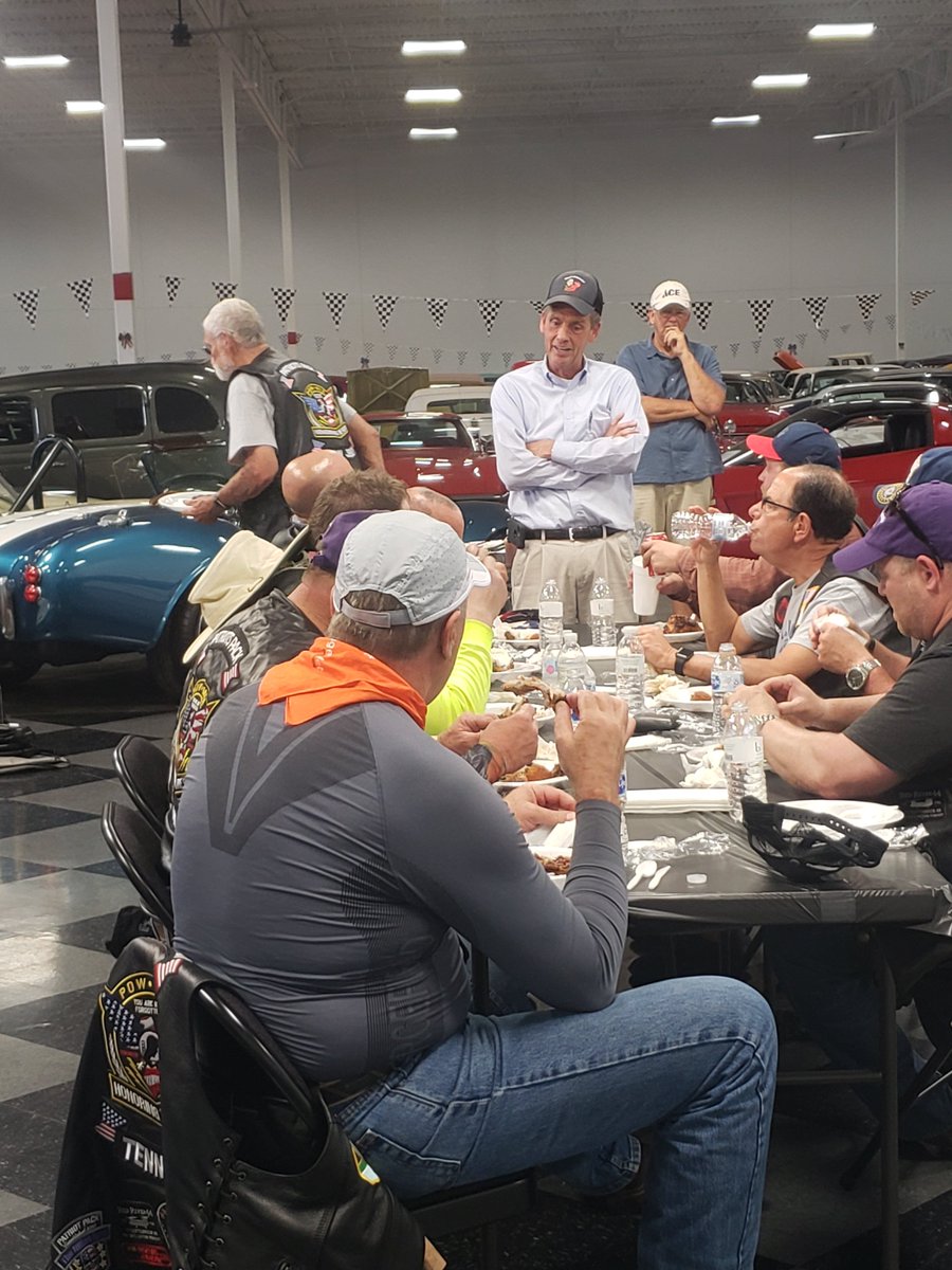 ArliDotCom's tweet photo. We were honored to host dinner for the #RideForJillian #PatriotsPack at @streetsidecars in Charlotte Wednesday night. Great group of guys supporting and building awareness for a great cause in @JillianFund #RollingThunder #MemorialDay2019 https://t.co/de8behGAB0
