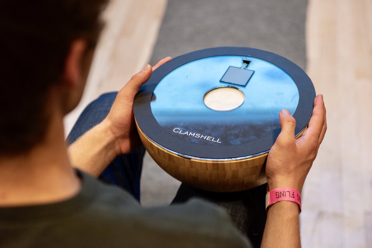 Learn about #Clamshell, a new universal sensor that expands access to experimental VR #interfaces. Students &amp; faculty from the Blended Reality applied research project (<a href="/yale/">Yale University</a>) will present during the Expressive Interfaces session at the #ieeegem2019 conference on June 21! <a href="/HP/">HP</a>