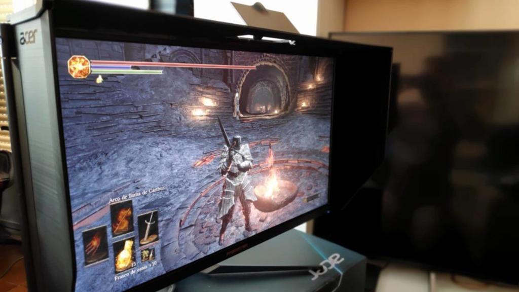 ES_Acer's tweet photo. Te sugerimos leer esta review al completo pero ya te adelantamos dos evidencias en forma de spoiler: #PredatorX27 ofrece la mejor experiencia HDR de la actualidad. Y tiene una reproducción de color que no tiene con quien competir. 😎
Ahora sí, al lío. ➡️ https://t.co/5mW0J2eoww https://t.co/poyEBkhZBD