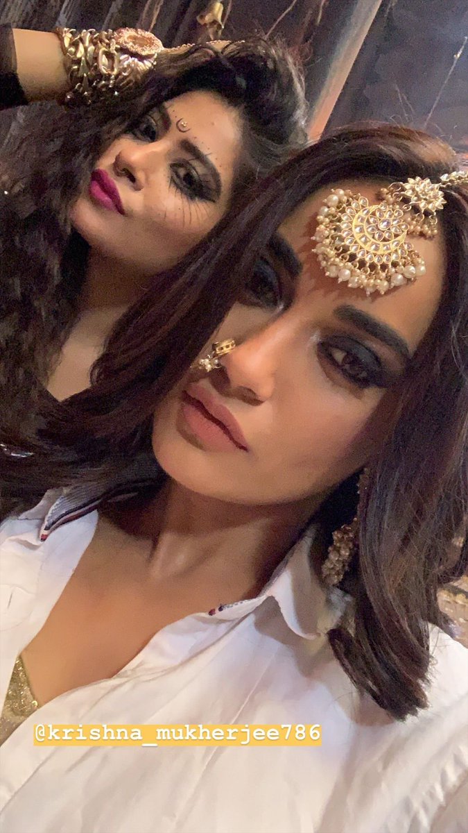 Last Day of Shoot #naagin3
.
#SurbhiJyoti #Ranjansingh #Krishnamukherjee