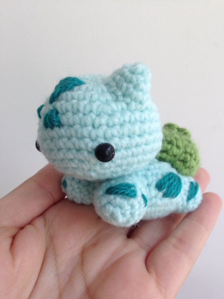 yoloXpr's tweet photo. Finished and ready to go to its new home! ⭐️❤️ #Amigurumi #crochet #Pokemon #bulbasaur #cute https://t.co/ikVAzvPdni