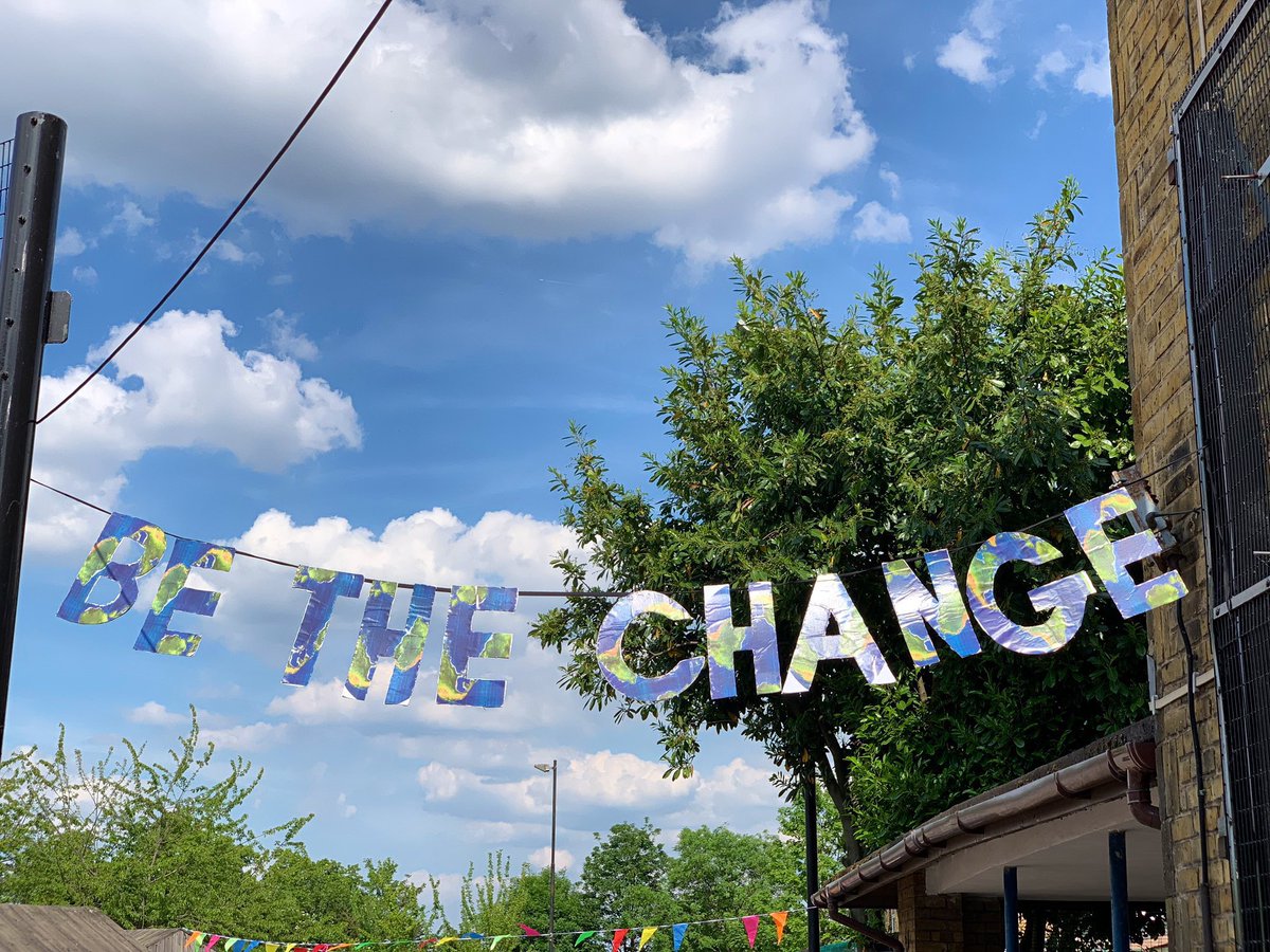 woodberrydownN4's tweet photo. Thank you to everyone at #WoodberryDown #NWFed for making our #sustainability event such a MASSIVE success! @savetheearth, @GreenpeaceUK, @ExtinctionR and @4oceanBracelets you would have been very proud of us! #BeTheChange https://t.co/mOL16F1lp0