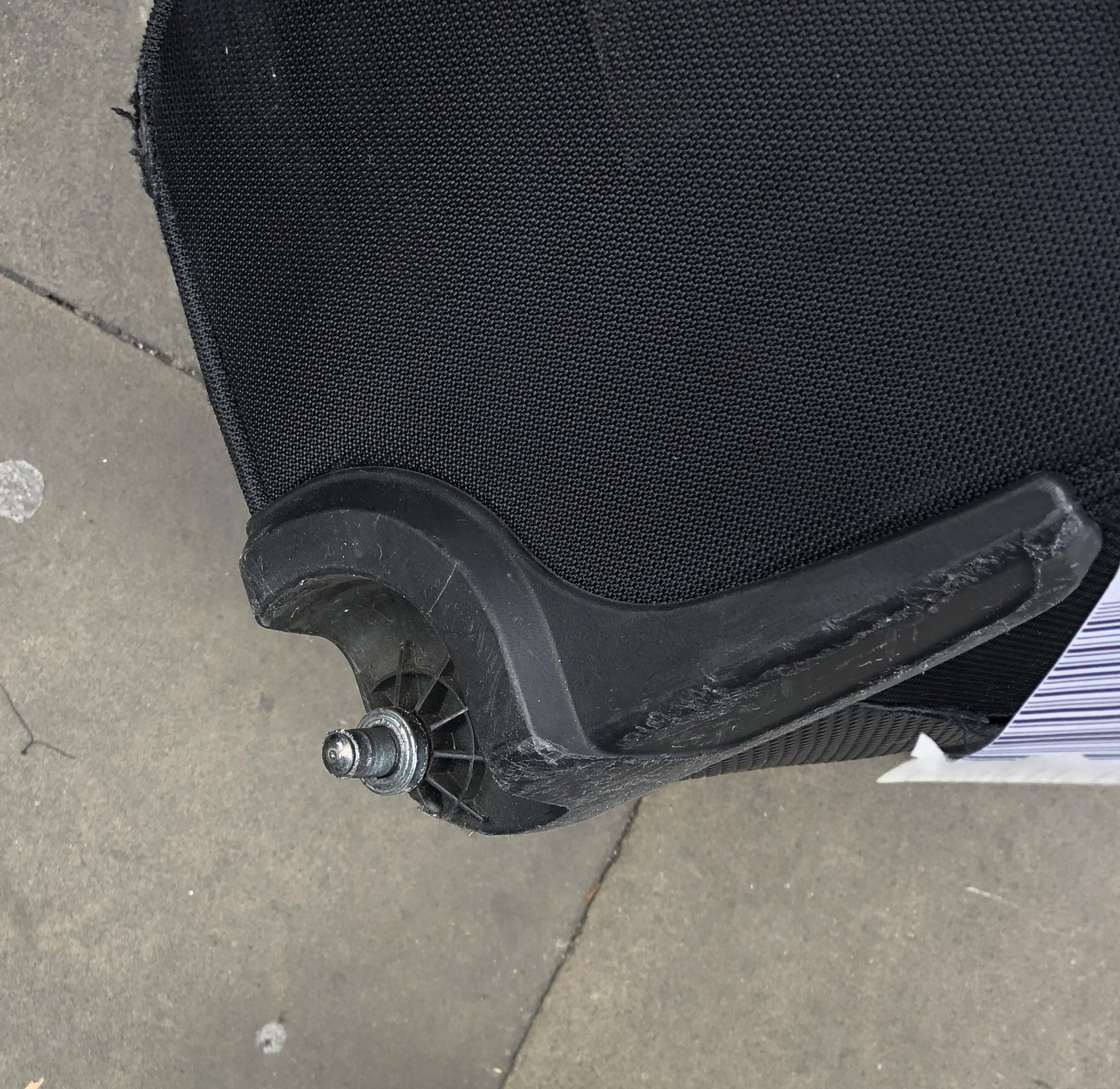 It luggage broken wheel hotsell