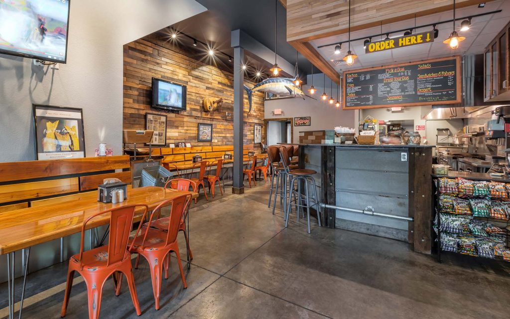 HantoClarke's tweet photo. Did you know that Dog House Deli still uses some of the building's original wood plank in their restaurant today? Read more in our case study: https://t.co/JpW0SWOzn9

#casestudy #commercialrenovation #restaurantrenovation https://t.co/7QpNZ3Kxn9
