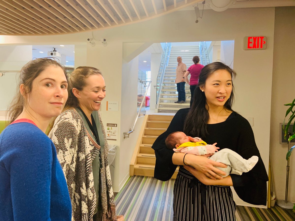 ShaziaMir71's tweet photo. Two Massage Therapists and a baby bring calmness, relaxation and smiles to our residents @labcentral today. May is @MentallHealthh Month after all! #Increasingproductivity #RelievingStress is one of our missions this month @maggieotoole @kristalicata https://t.co/oZqh1tQoE5