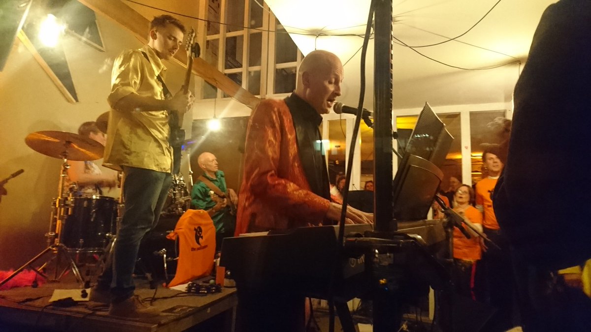 The Palliators in actie. Ik hoorde dat ze in 2021 het congres #EAPC2021 gaan openen. Goed bedacht <a href="/EAPCvzw/">EAPC VZW</a>!