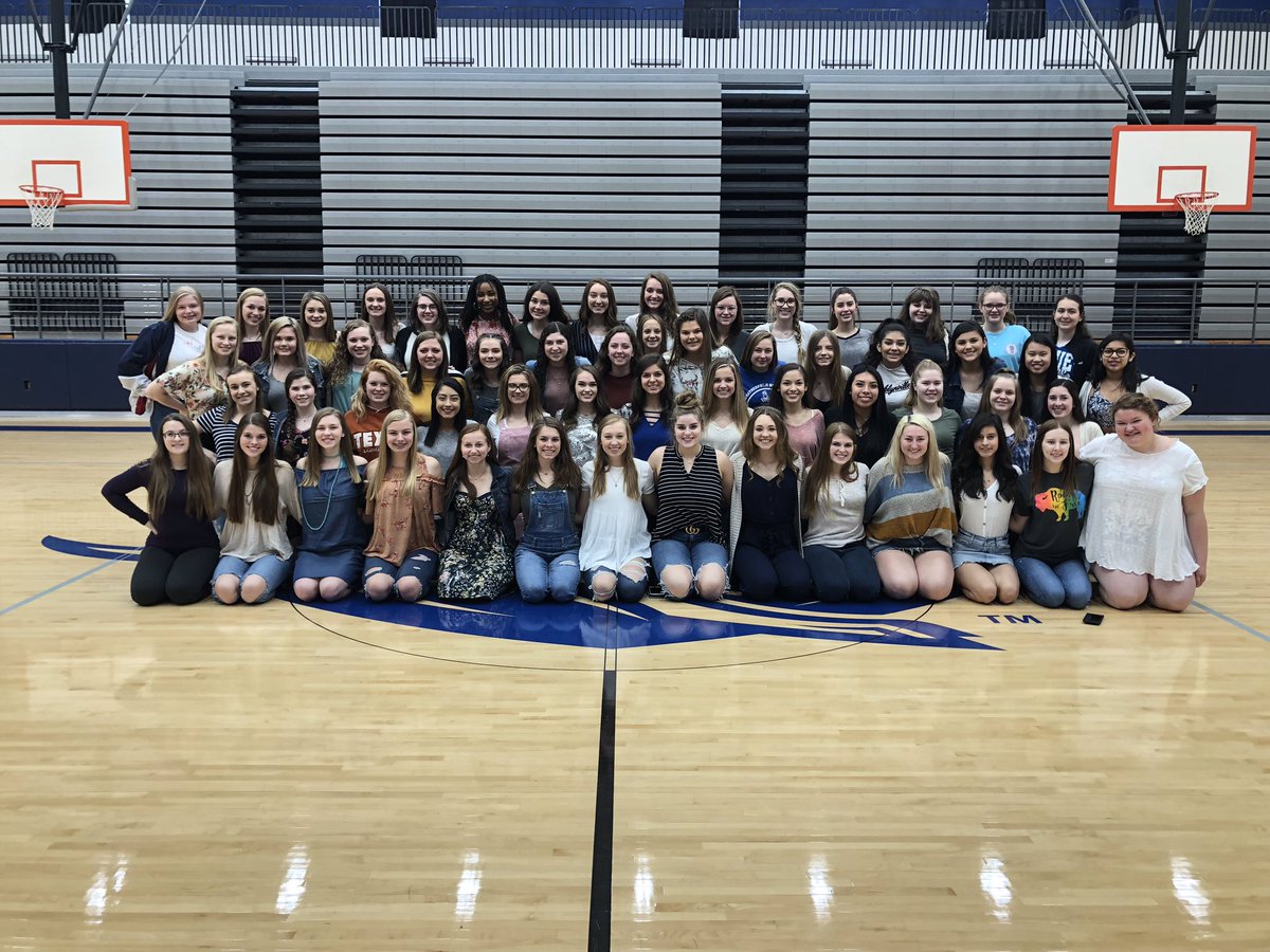 We enjoyed our time together at team breakfast. It has been a great year for the 38th line. We are so proud of our seniors! #foreverbelles