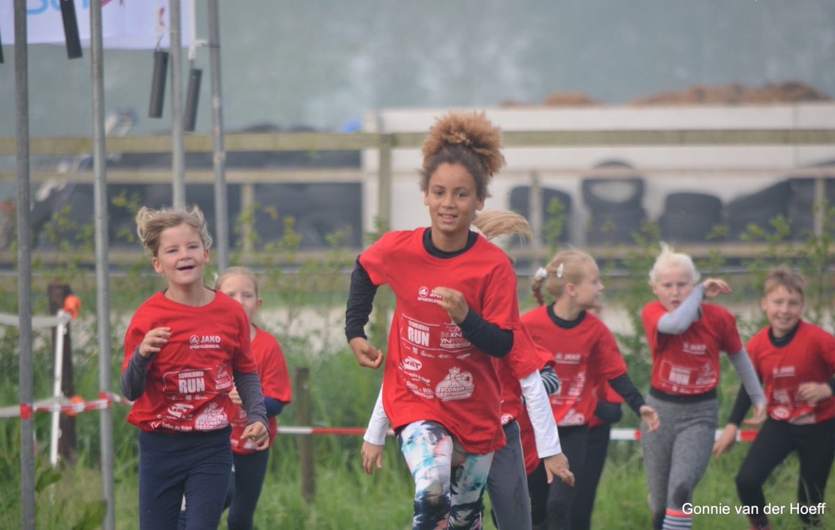 jellezoetendal's tweet photo. Morgen geef ik om 9:00 uur het startschot voor alweer een mooie dag scholierenrun bij de survival in de #Knipe https://t.co/LhMtskarj1 https://t.co/rwYLzBvKZL