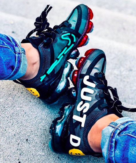 SneakerPics23's tweet photo. RT if you'd Rock https://t.co/rY1AWc8PrH
