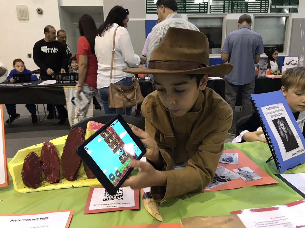 rkaiyal's tweet photo. 4th grade People Fair was so much fun! Special moment seeing our Upper School students learning from one of our 4th graders! @uschool_nsu @headofuschool https://t.co/3QM3fmTmlL