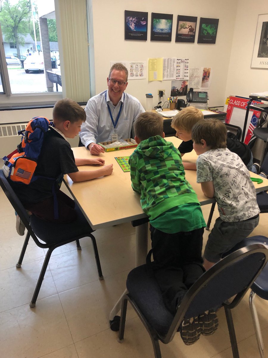 LisaNewberger's tweet photo. Mr Hansen having some fun with some young learners playing “Granny’s House”. Lots of laughter! Way to build relationships Mr Hansen! #JeffersonAimsHigh https://t.co/uxGfcO6hs1