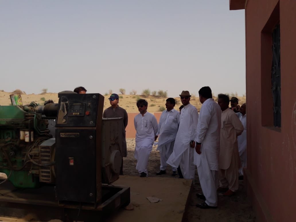 Qasimsoomro's tweet photo. As promised, Inspected the installation of Genset n Motor at the Danodhandal intermittent pump station with #PHED officials, Chairman TC #Nangarparkar n DC #Tharparkar Another achievement and delivery of peoples Govt. @BBhuttoZardari @MuradAliShahPPP @MediaCellPPP @murtazawahab1 https://t.co/VYklUHymnH