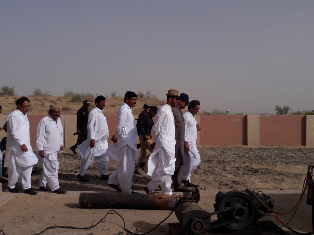Qasimsoomro's tweet photo. As promised, Inspected the installation of Genset n Motor at the Danodhandal intermittent pump station with #PHED officials, Chairman TC #Nangarparkar n DC #Tharparkar Another achievement and delivery of peoples Govt. @BBhuttoZardari @MuradAliShahPPP @MediaCellPPP @murtazawahab1 https://t.co/VYklUHymnH
